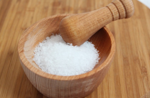 Como limpiar las energias negativas con sal 